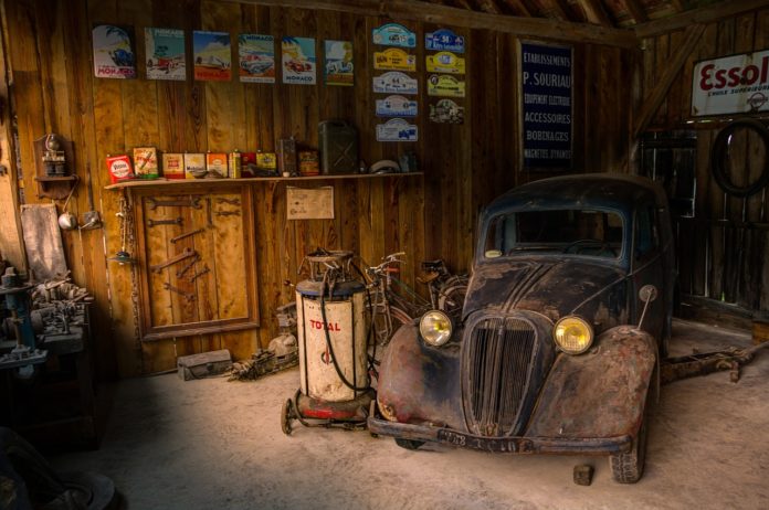 Garage, foto da Pixabay